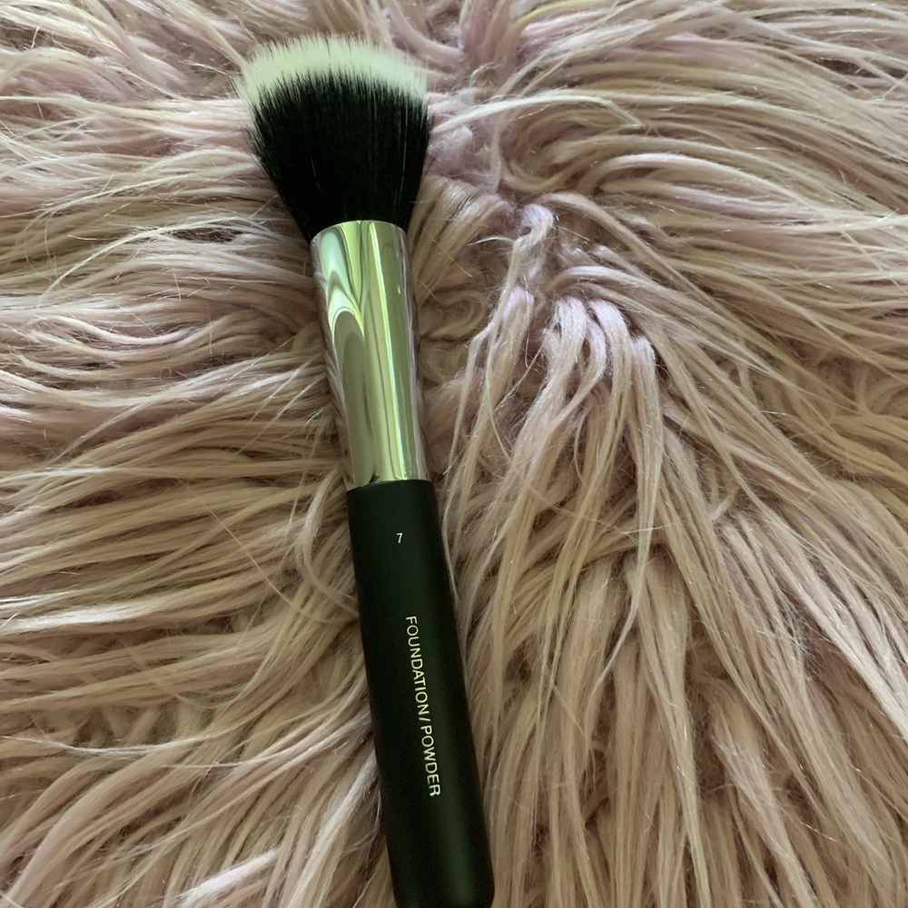Chanel Fondation/Powder Brush